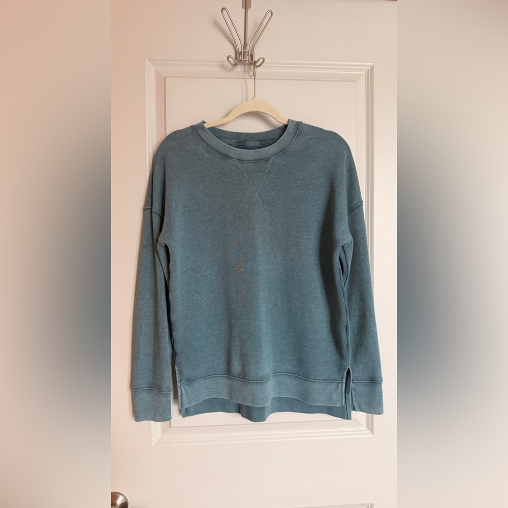 Time and Tru Women's Crew Neck Sweater - Blue